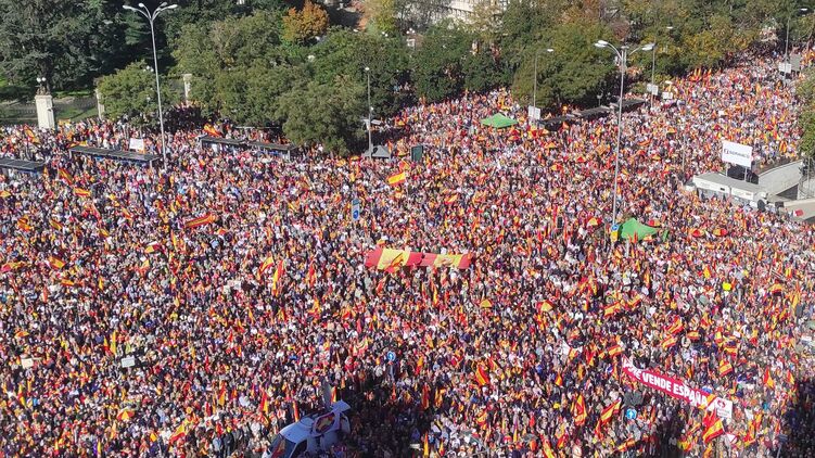 170 ezer tüntető özönlötte el Madrid utcáit