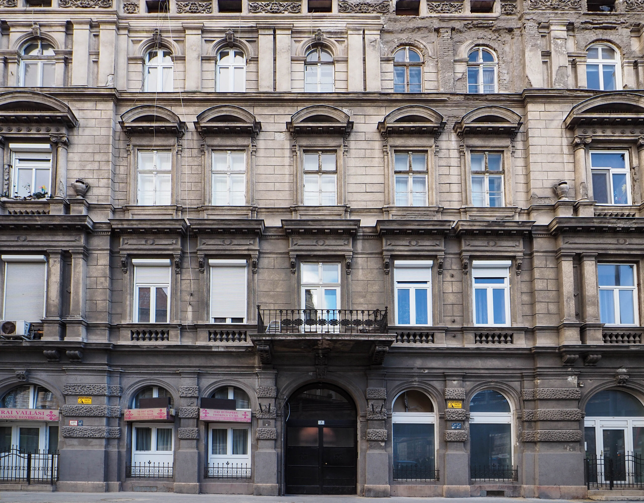 A fővárossal egyidős házak…