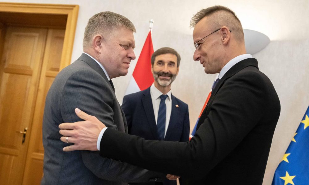 Szíjjártó szerint Magyarország és Szlovákia együttműködése legjobb fejezetéhez érkezett