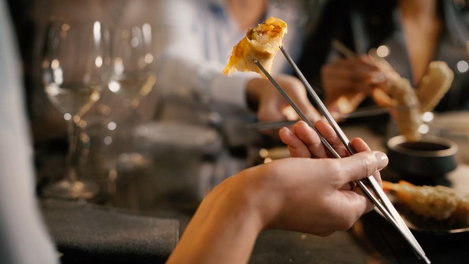Borravaló és szervizdíj: a kettő együtt már sok a vendégeknek