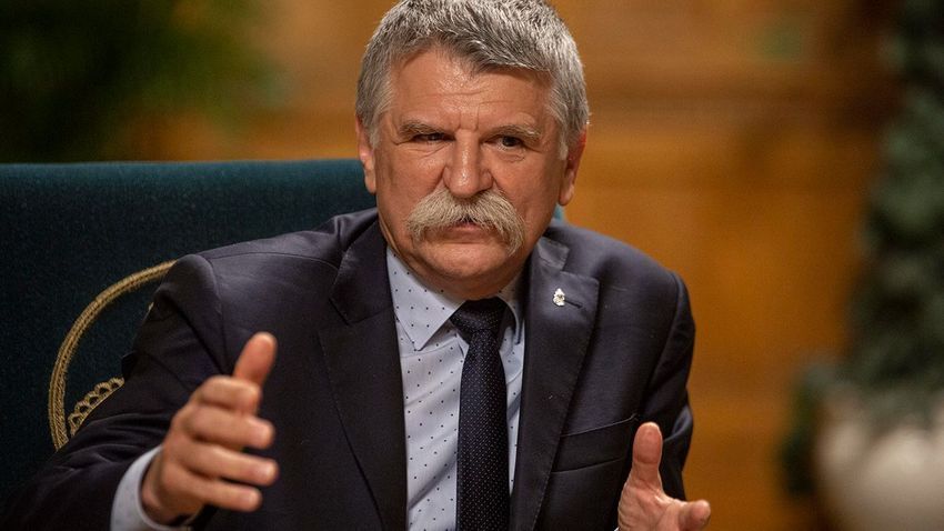 Nem lesz LMBTQ-kiállítás a Parlamentben