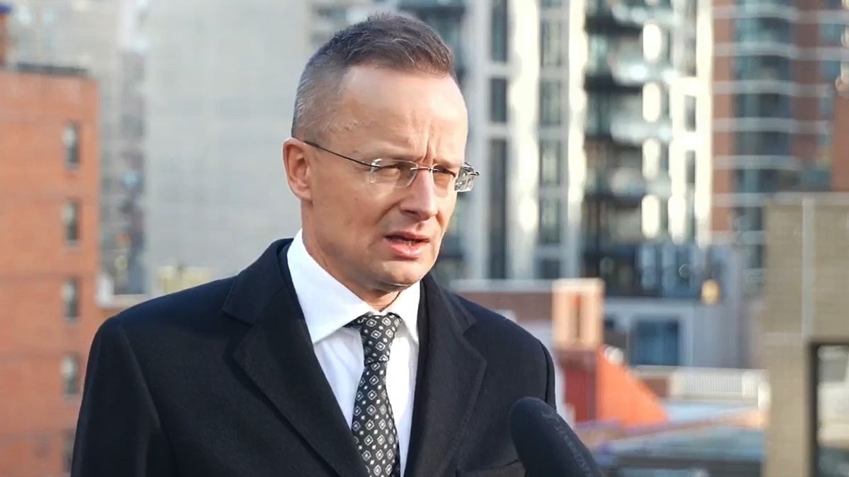 A magyar túszok szabadon engedését követelte Szijjártó Péter