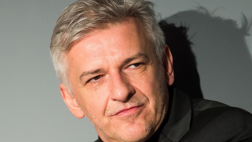 Alföldi Róbert szerint Magyarországon minden szörnyű