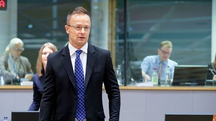 Ukrajna katonai támogatása teljes kudarc – ideje újratervezni