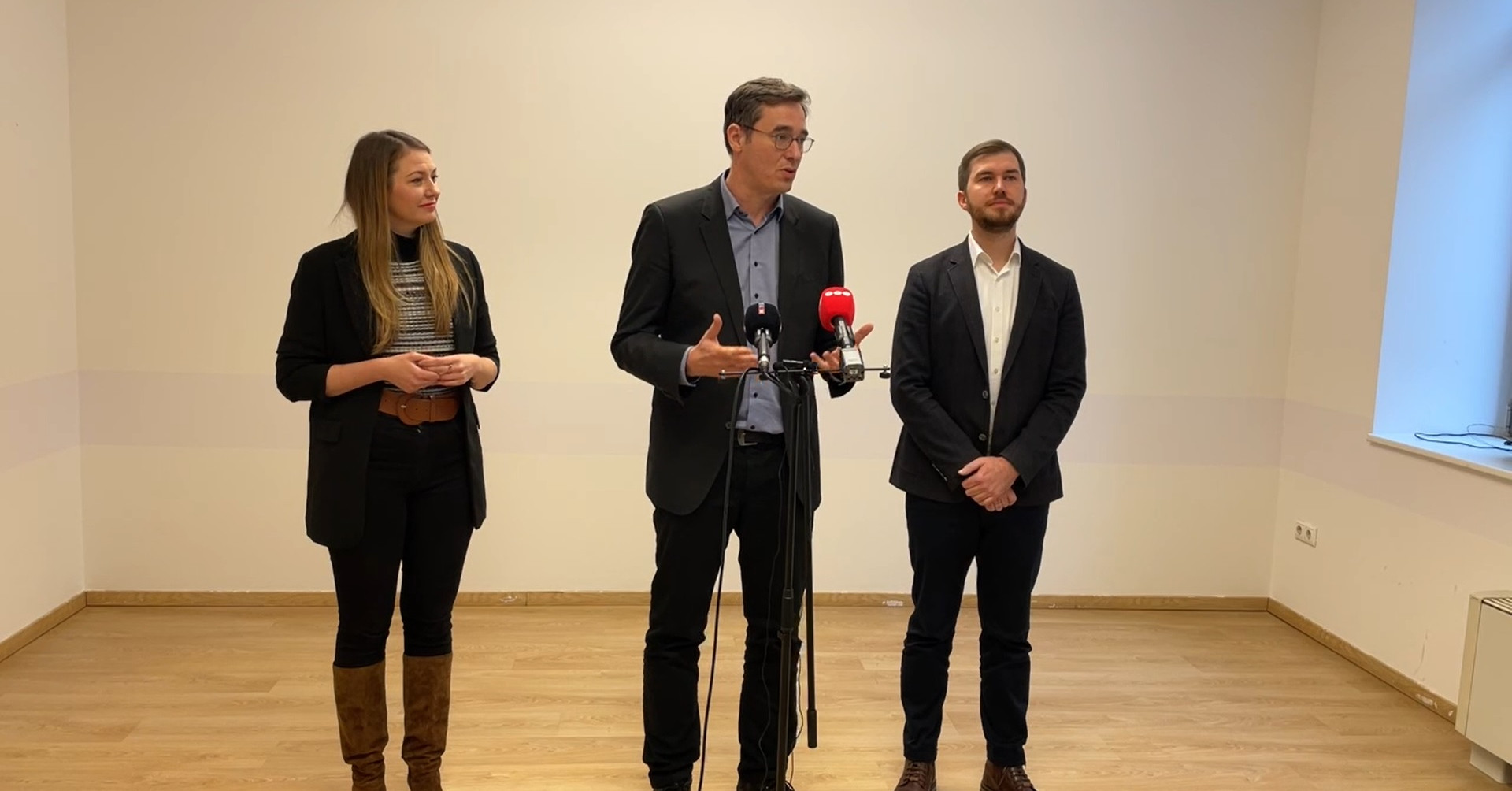 A Momentum is beállt Karácsony mögé