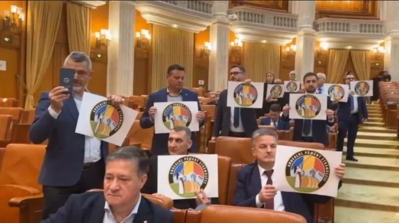 Elutasította az erdélyi magyar autonómiatervezeteket a román szenátus is