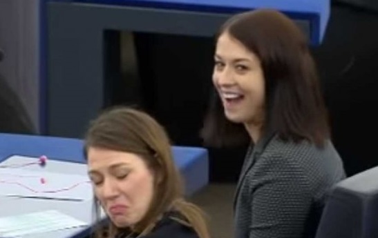 Ha a baloldalon múlna, nem kapnának pénzt – üzente a Fidesz a tanári béremelést kritizálóknak