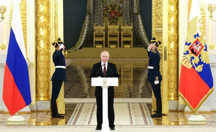 A bevándorlóknak be kell tartaniuk az ország törvényeit