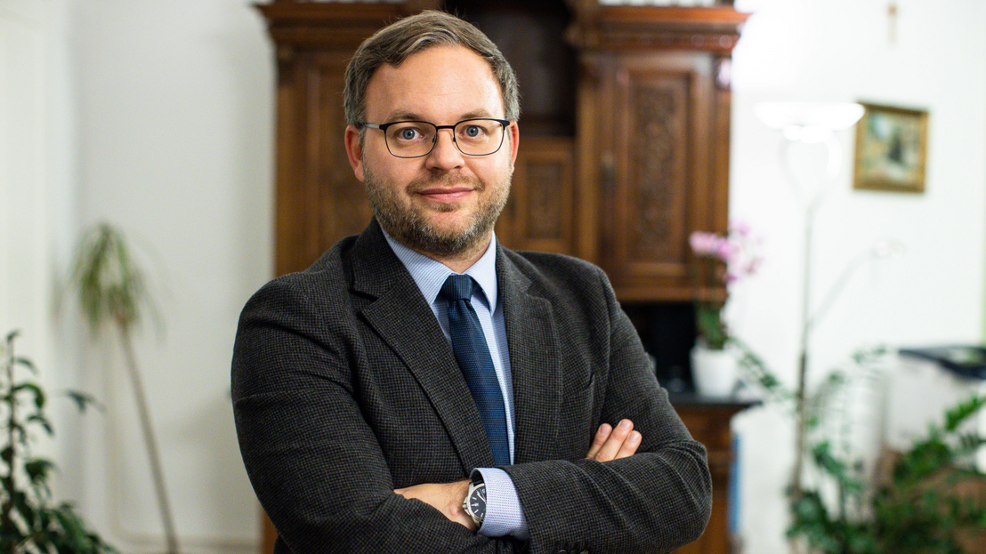Orbán Balázs kiosztotta Pressmant