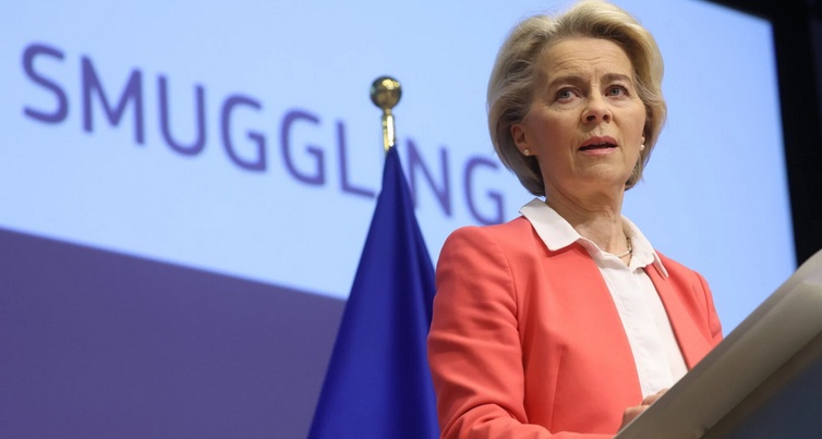Von der Leyen nyitja, Barbie zárja a legbefolyásosabb nők listáját
