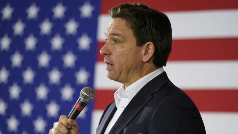 DeSantis kiszáll a kampányból