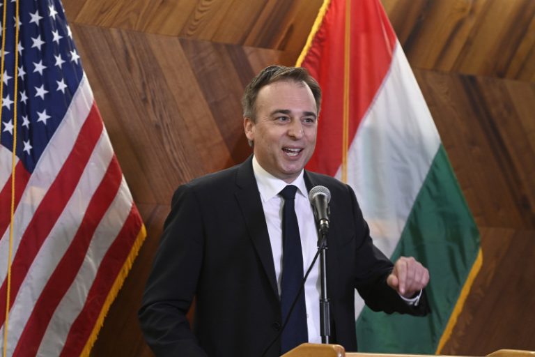 Nem nyugszik Pressman – megint Magyarországot piszkálja