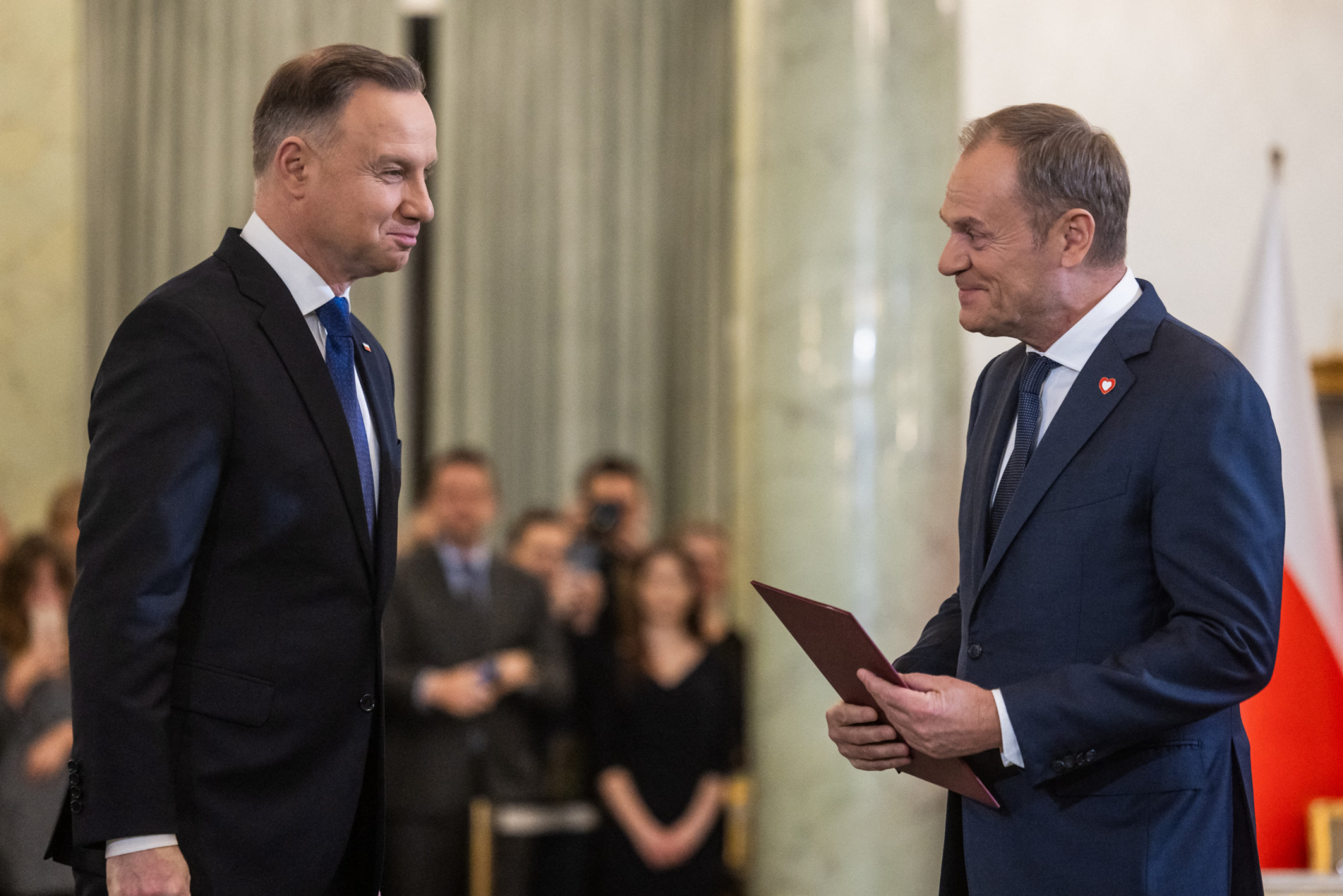 Törvényellenesen fogadta el a költségvetést a lengyel szenátus?