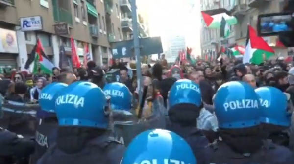 A palesztinok mellett tüntettek az antifák Milánóban