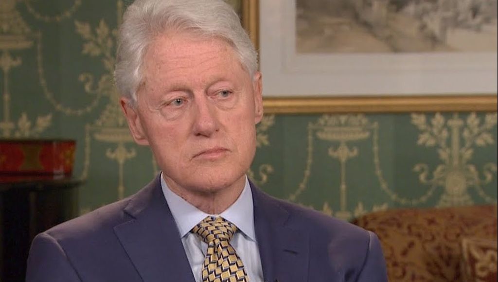 Clinton tagadja az Epstein-ügy szexvádjait