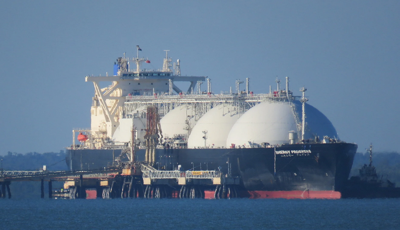 Az LNG-export betiltása ajándék Bidentől Putyinnak