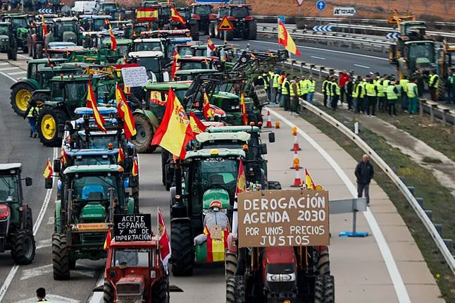 A spanyol gazdák is tiltakoznak