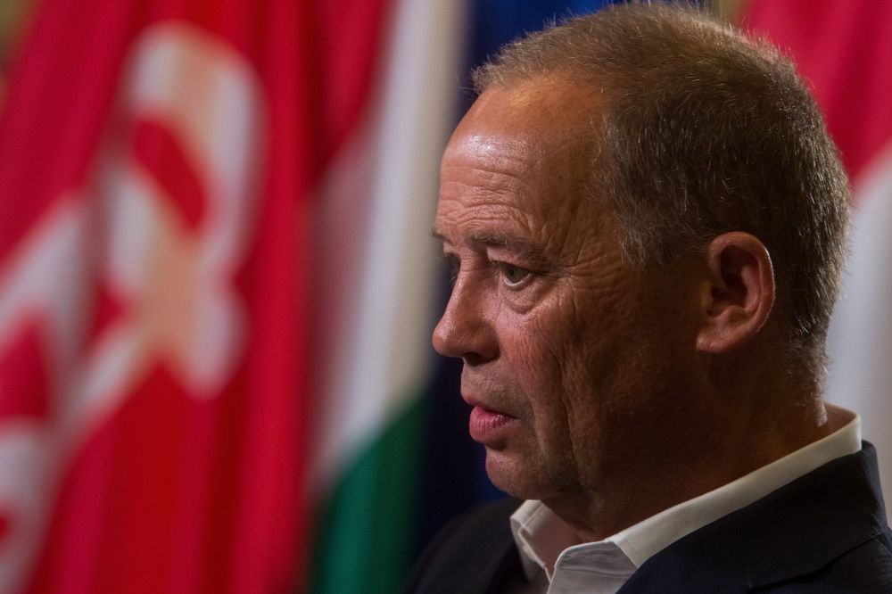 Szanyi kapitány szerint Karácsonynak távoznia kell