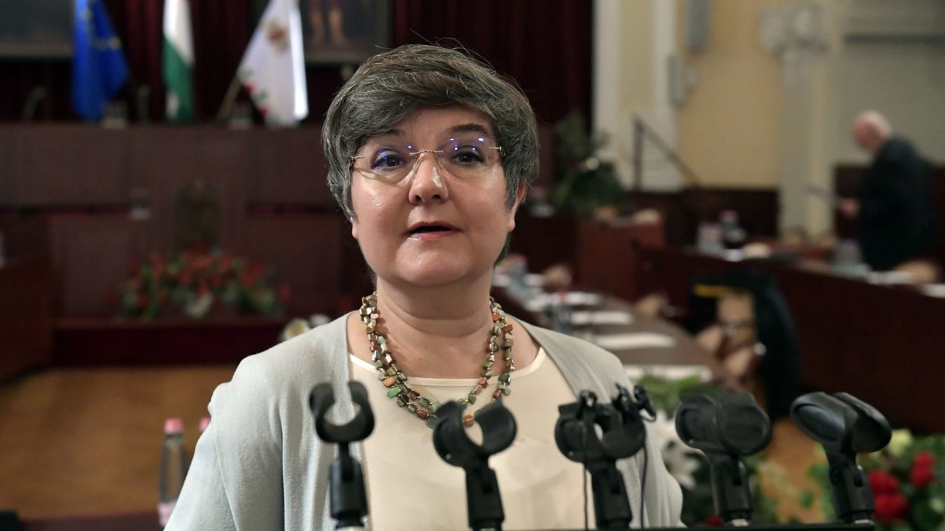 Újabb botrány V. Naszályi Márta kerületében