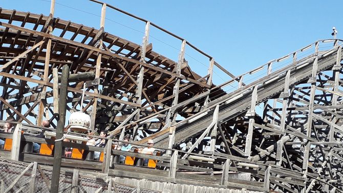 Hullámvasút-baleset volt Spanyolországban – sok a sérült