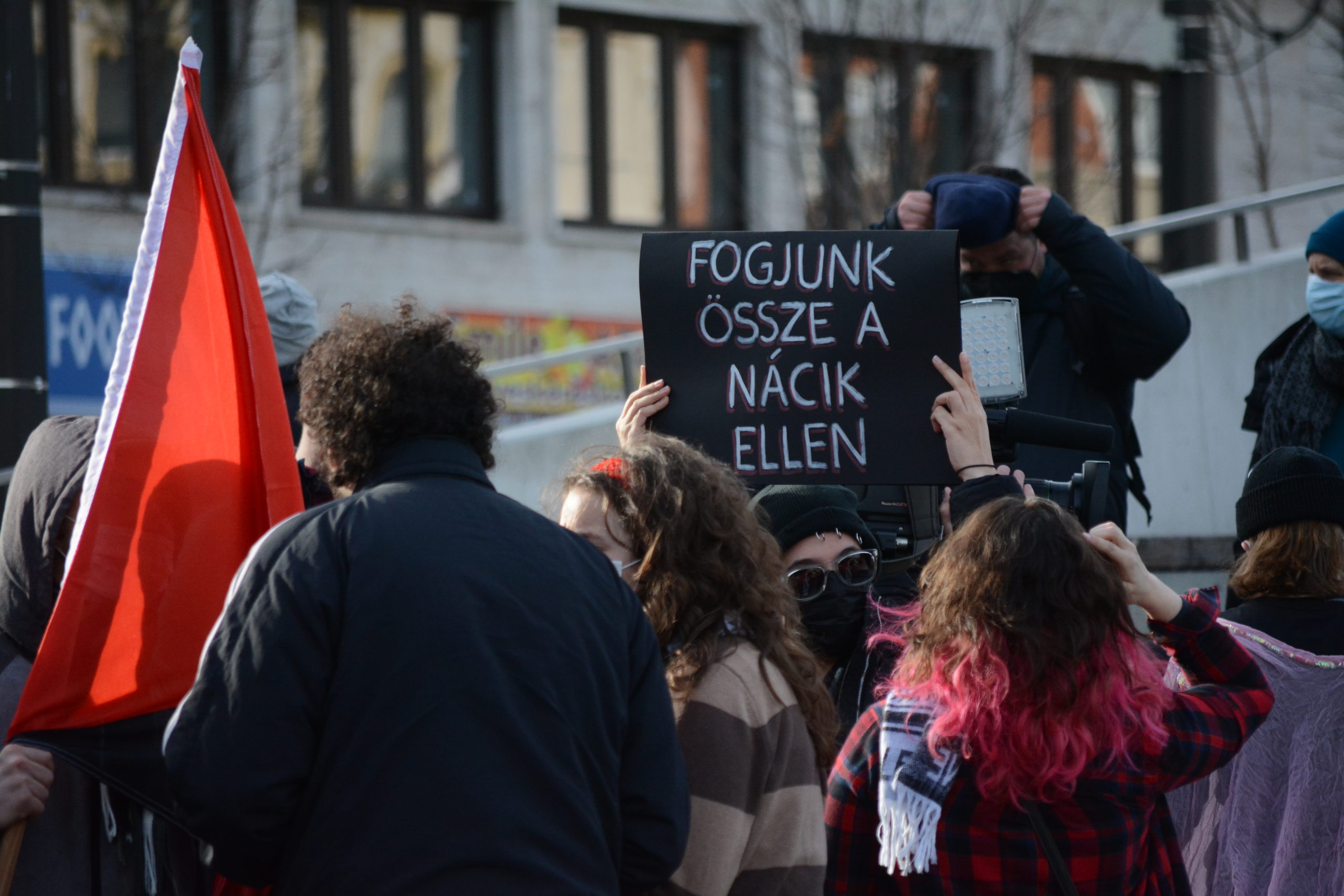 Becsület Napja, Kitörés túra és antifasiszta tüntetések Budapesten – képekkel és videókkal