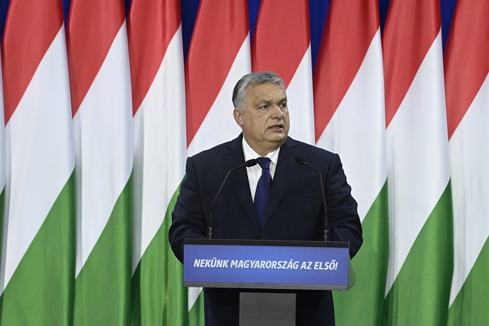 Orbán Viktor olyan jövőstratégiát vázolt fel, amely Magyarországot a Kárpát-medence gravitációs pontjává teheti