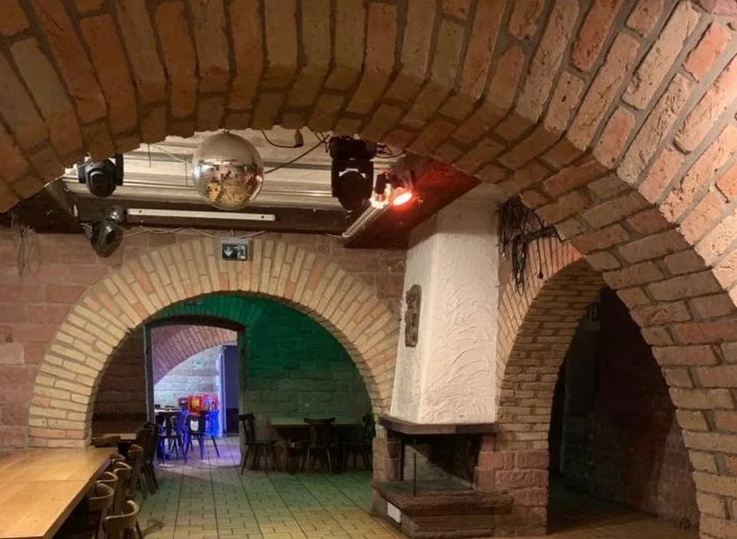 Csoportos nemi erőszakot követtek el bevándorlók egy katolikus ifjúsági rendezvényen