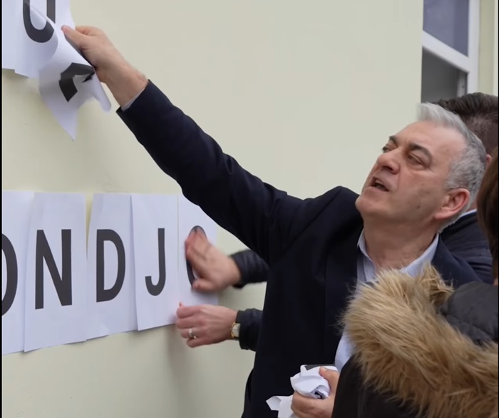 Varju László irodájánál akciózott a Fidelitas