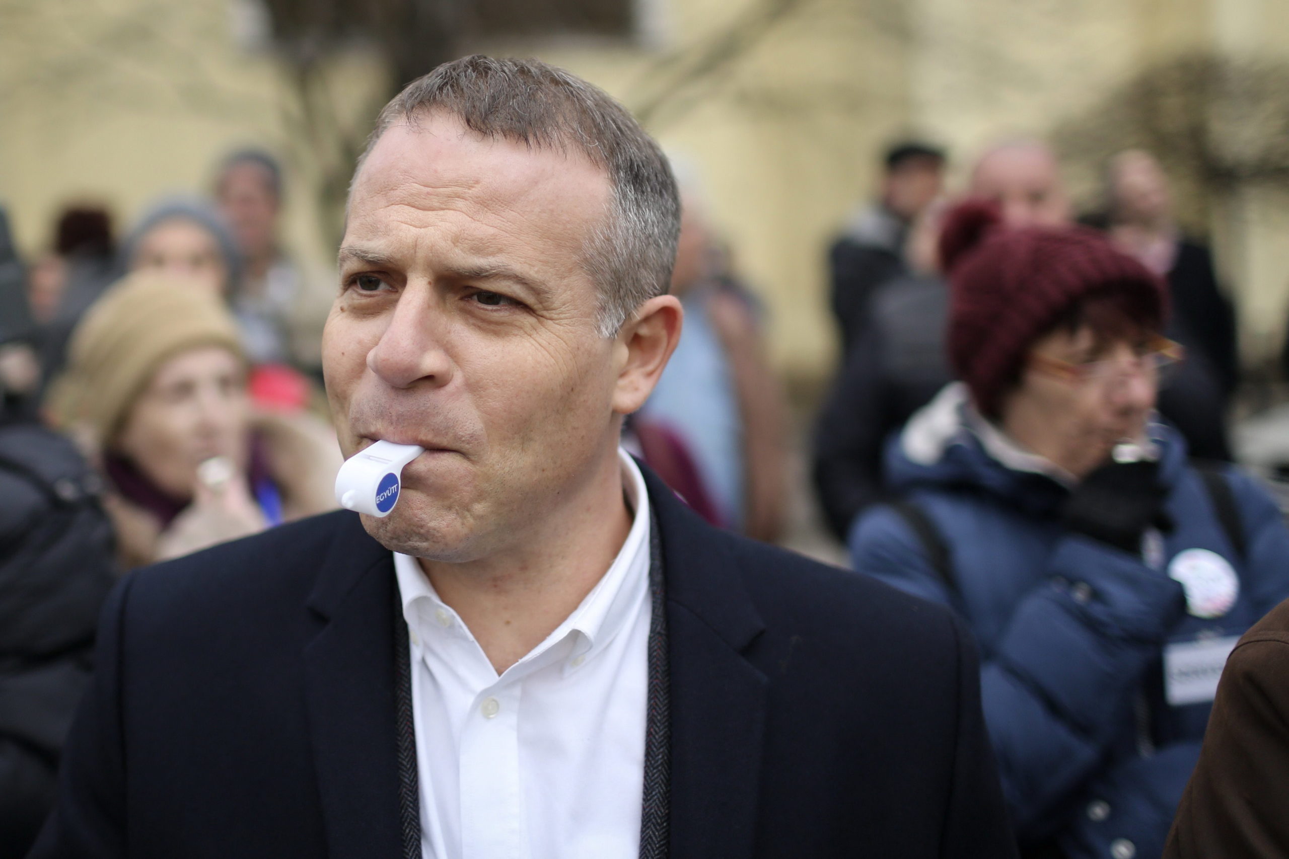 „Bajnait nem tagadnám meg, Sorostól pedig boldogan fogadnék el pénzt”