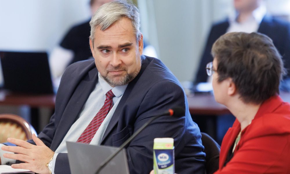 A DK-s polgármester rokonáig érhetnek az óbudai korrupciós botrány szálai