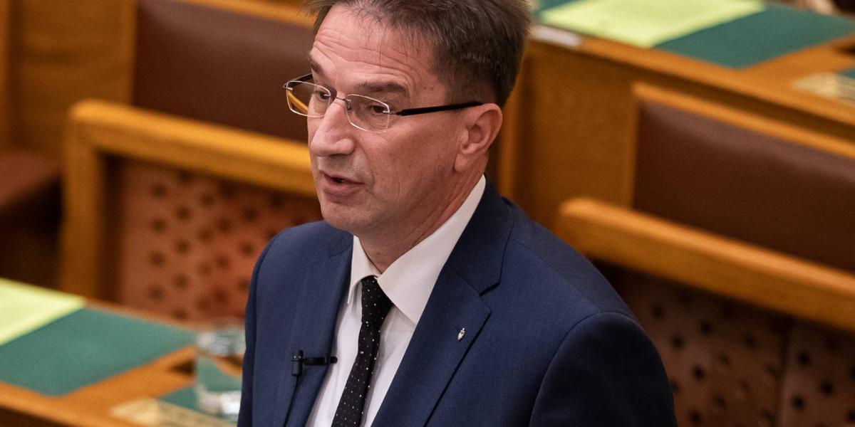 Megszólalt Völner Pál