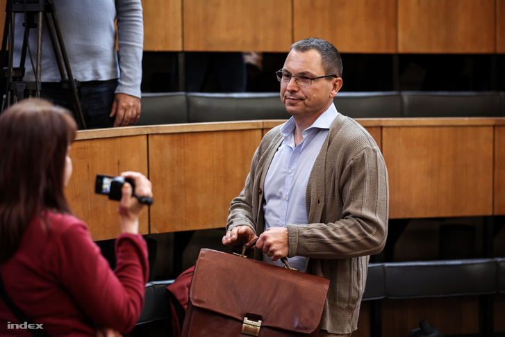 Orbán Viktornak küldött halálos ítéletet a dusnoki házaspár