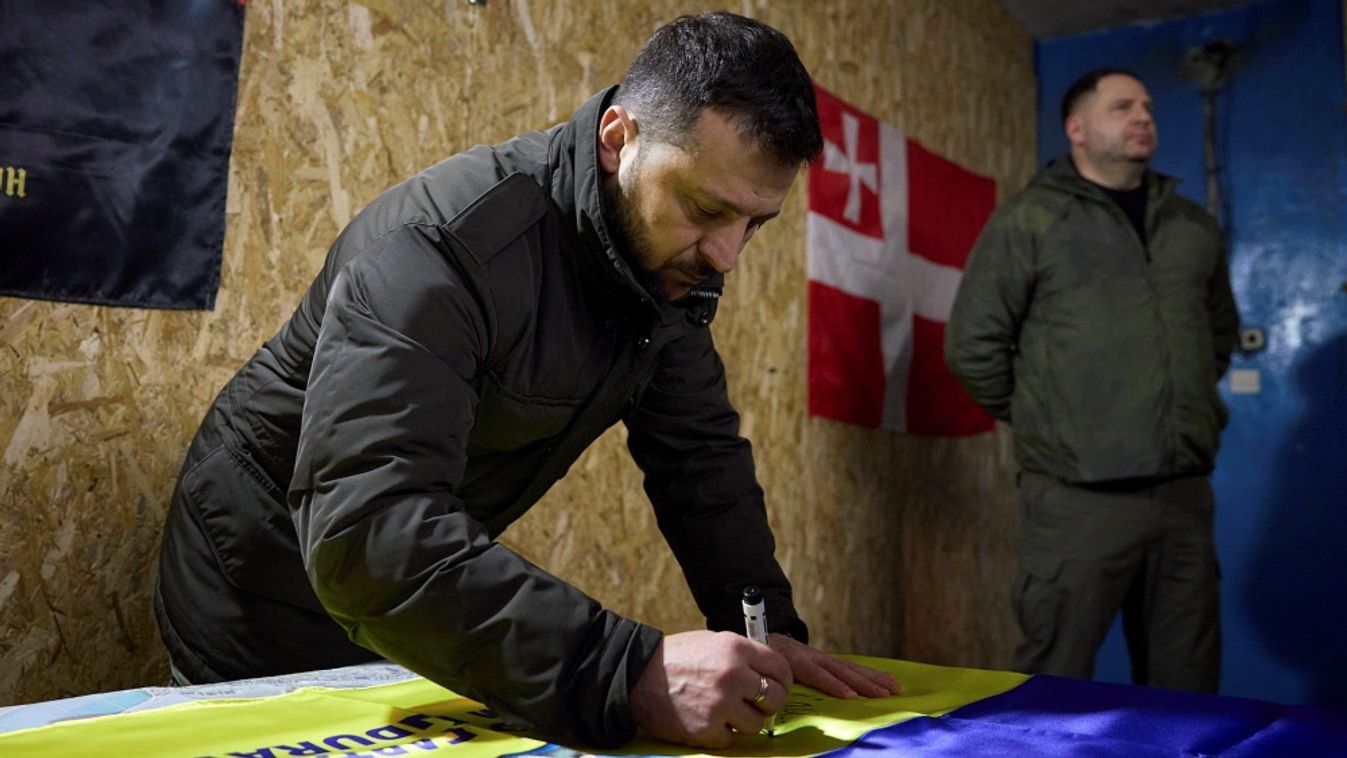 Zelenszkij kizártnak tartja, hogy választásokat tartsanak