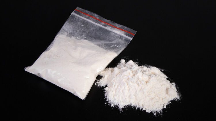 Több mint hat kilogramm kokaint találtak egy utasnál a budapesti repülőtéren