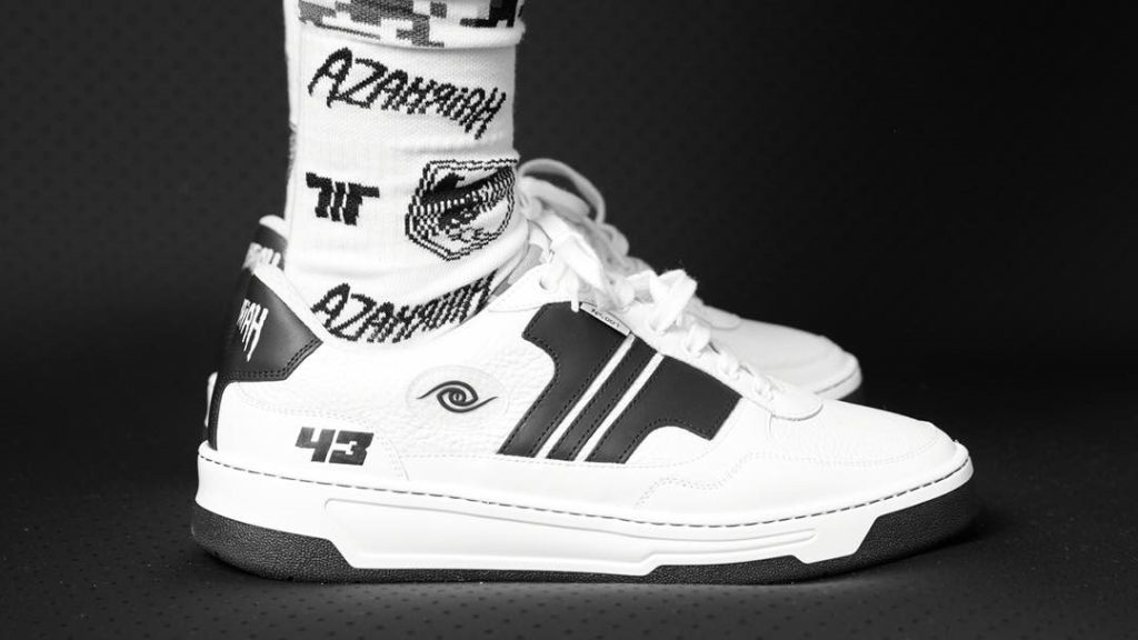 Mélyszegénység: Az 50ezres Azahriah cipőért tömött sorokban álltak a fiatalok