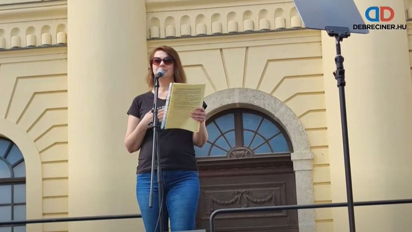 Magyar Péter akkumulátorgyártás ellen tüntető szónoka benzinkutakat üzemeltet