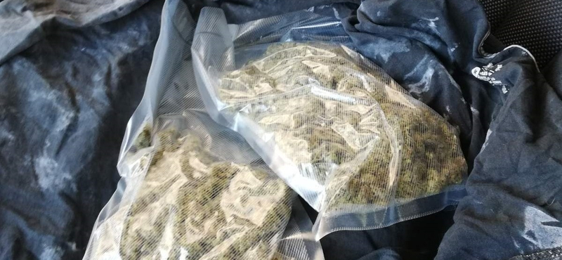 Csomagban küldték a 20 kilónyi drogot