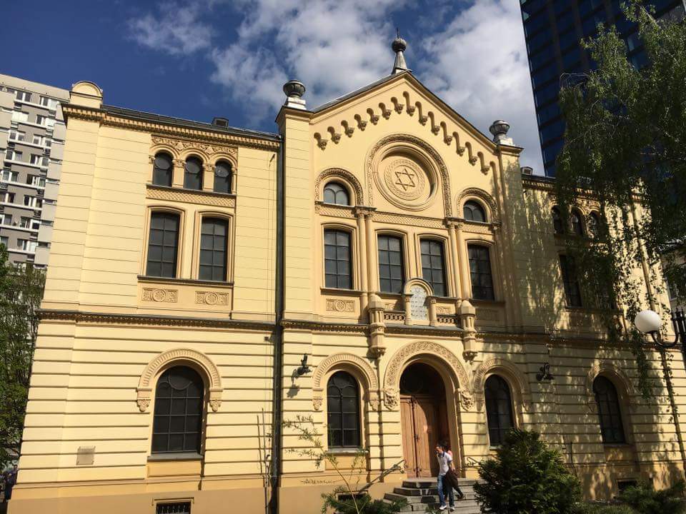 Molotov-koktélt dobtak egy varsói zsinagógára