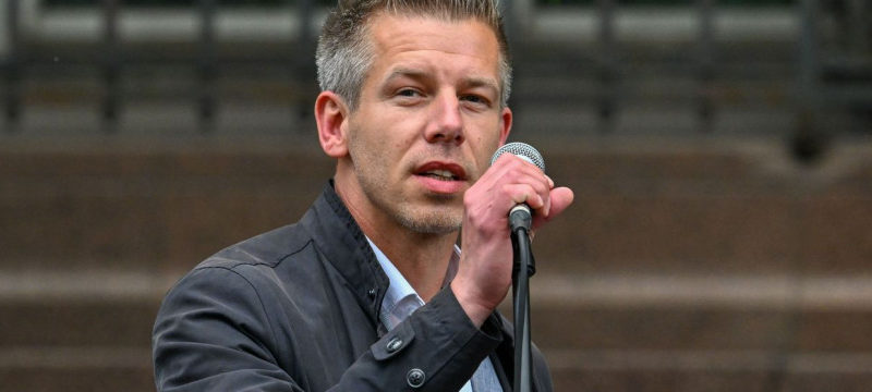 Júdás apostolai – Ábrahám Róbert szösszenete