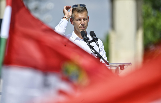 Magyar Péter Orbán helyében előrehozott választást tartana