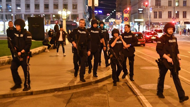 Szírek és csecsenek lövöldöztek egymásra Bécsben