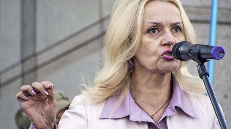 Meglőtték azt a volt ukrán képviselőnőt, aki a kutyákhoz hasonlította a magyarokat – belehalt a támadásba