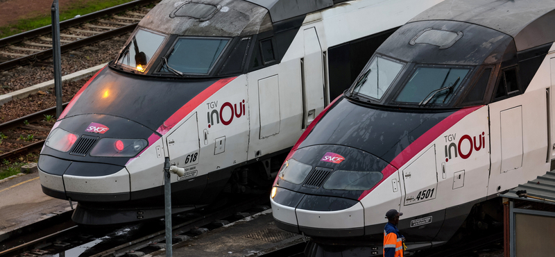 Elfogtak egy szélsőbaloldali aktivistát a párizsi vasútszabotázs miatt