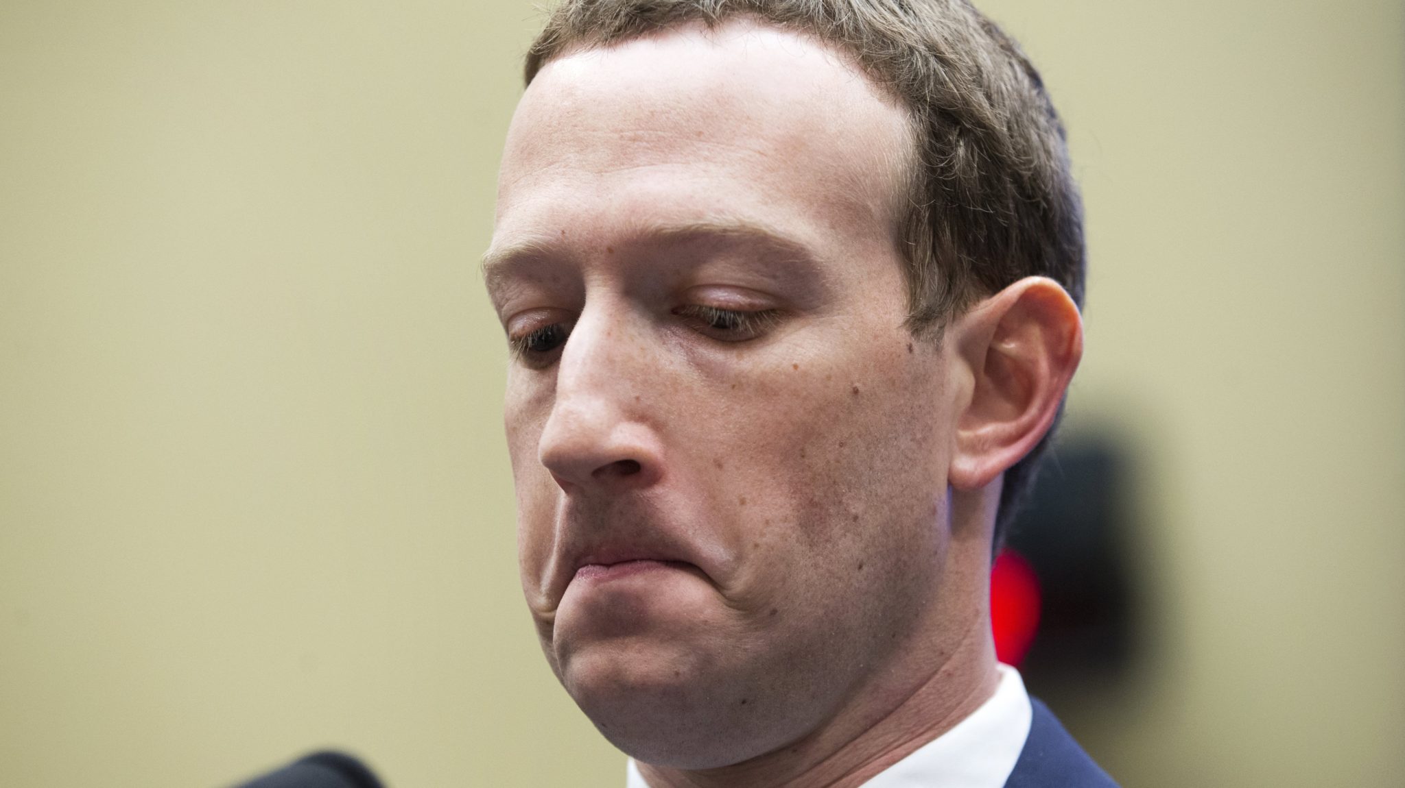 Zuckerberg elismerte: Biden és Harris cenzúrára kényszerítette a Metát az USA-ban