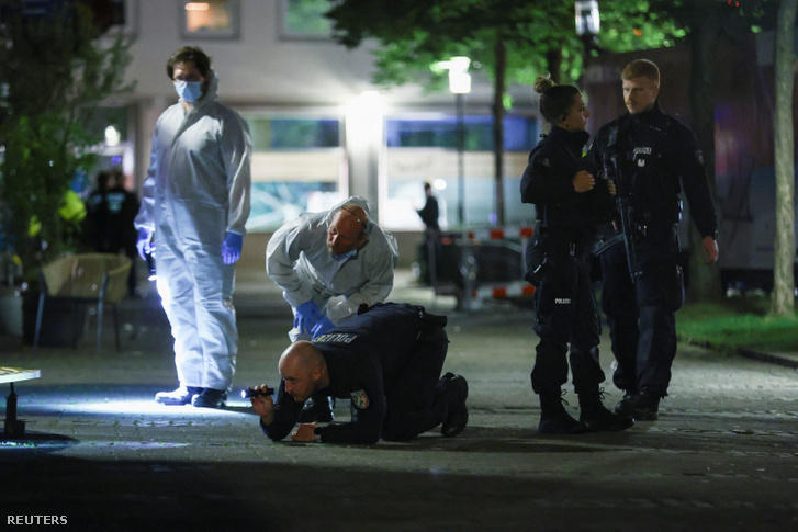 Vérfürdő Németországban a solingeni „sokszínűség” fesztiválján