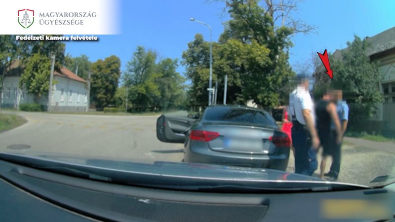 Egy dühbe gurult autós lefejelte az intézkedő rendőrt – kamera rögzítette