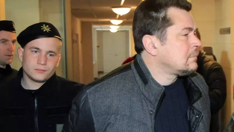 A világ legnagyobb cégei fizettek neki milliókat, pedig csak hamis számlákat állított ki