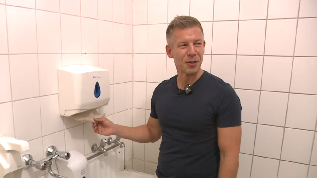 Magyar Péter és a WC papír esete