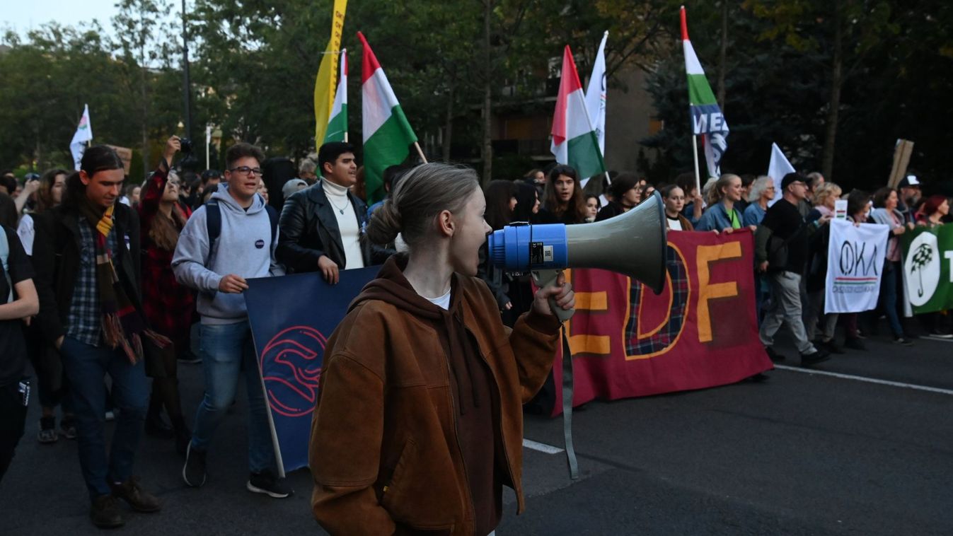 Pankotai Lili nem akar megegyezni, továbbra is pereli a volt iskoláját