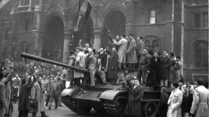 Elfelejtettük, hogyan kell ünnepelni és megemlékezni – avagy politikai kampányrendezvények október 23-án